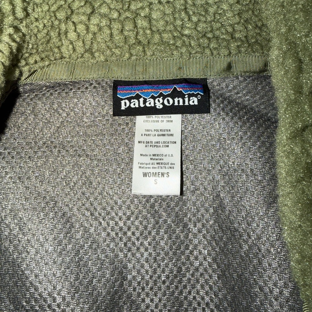 Patagonia Green Fleece Vest - Picture 2 of 3